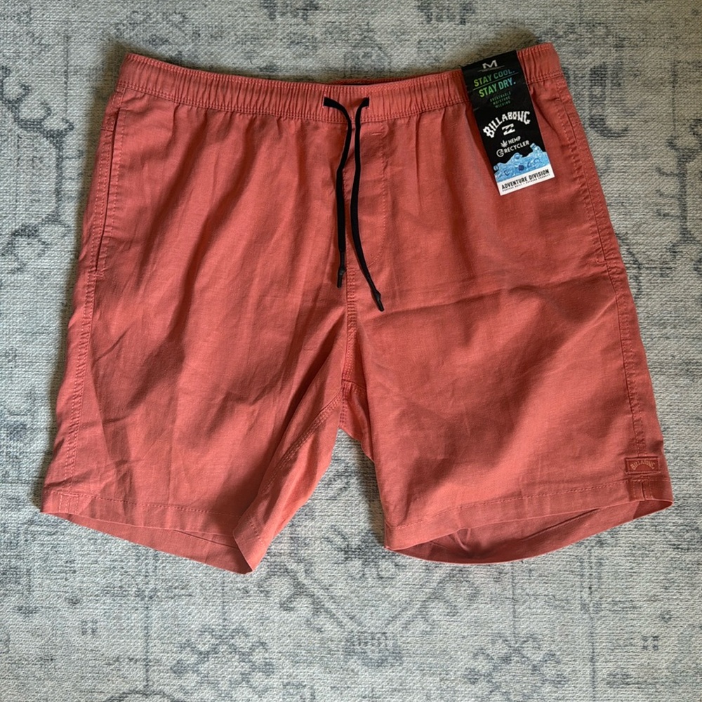 Billabong Men’s Surftrek Hemp Elastic Shorts
